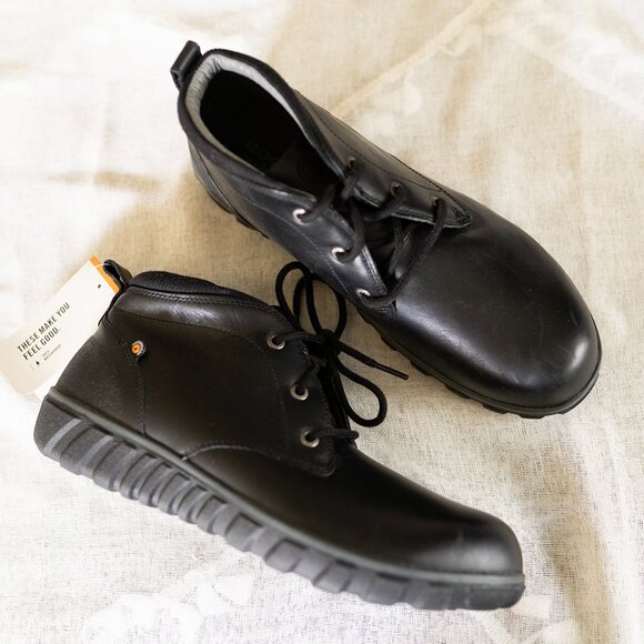 Bogs Casual Chukka Leather Waterproof Boots Shoes Men\'s 9.5 NWOB $135